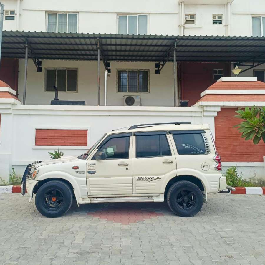 Mahindra Bolero Sports